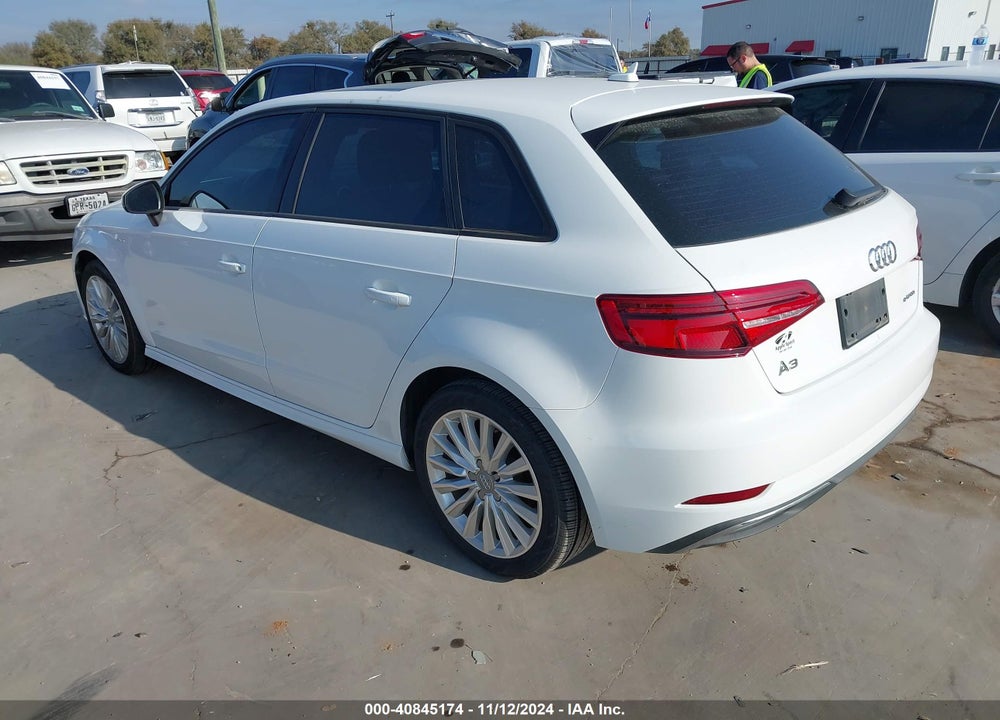 2017 AUDI A3 E-TRON 1.4T PREMIUM VIN: WAUUPBFF2HA078593
