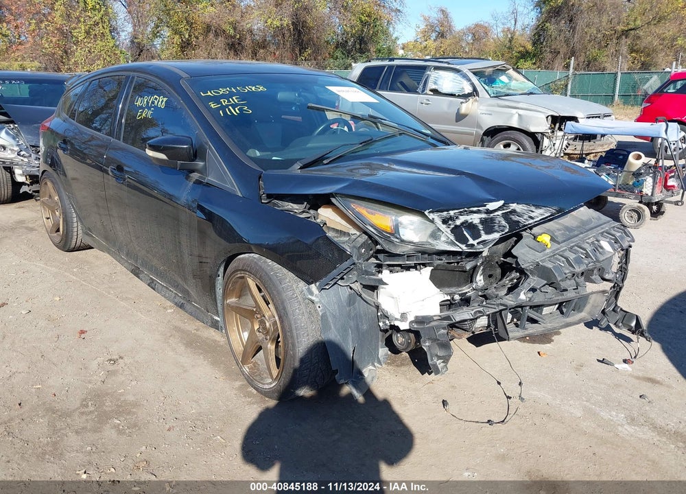 2015 FORD FOCUS ST VIN: 1FADP3L91FL322314