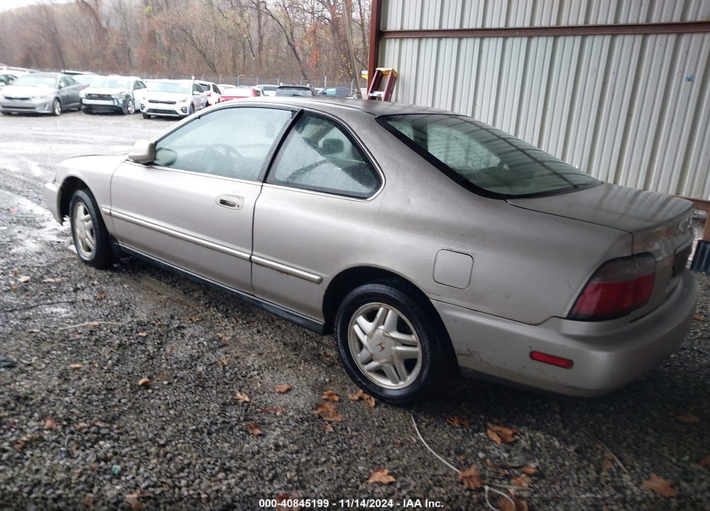 1996 HONDA ACCORD EX/EX-R VIN: 1HGCD7257TA007370
