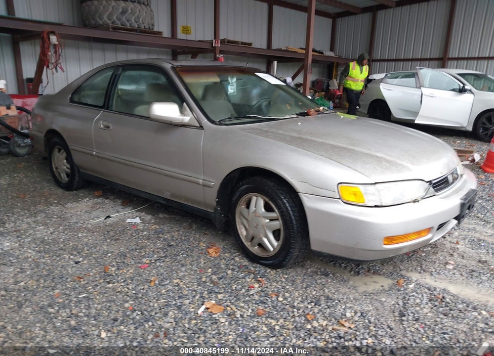1996 HONDA ACCORD EX/EX-R VIN: 1HGCD7257TA007370