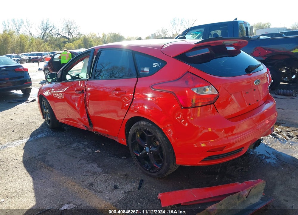 2013 FORD FOCUS ST VIN: 1FADP3L93DL142930
