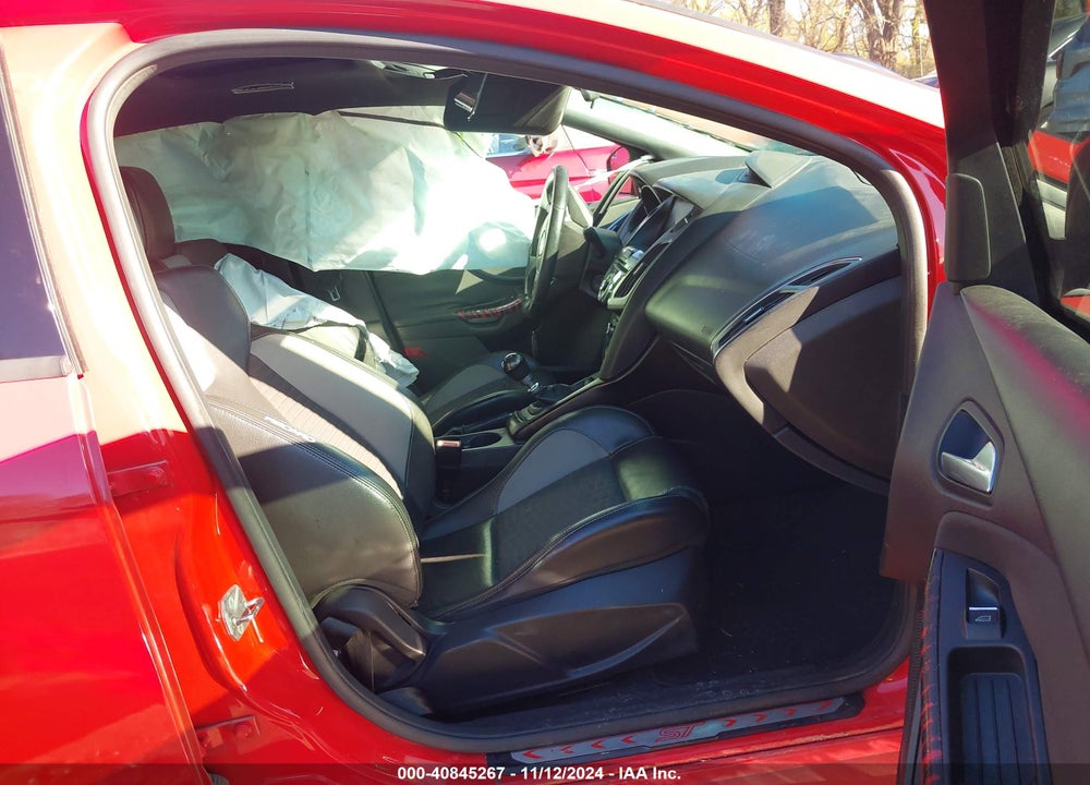 2013 FORD FOCUS ST VIN: 1FADP3L93DL142930