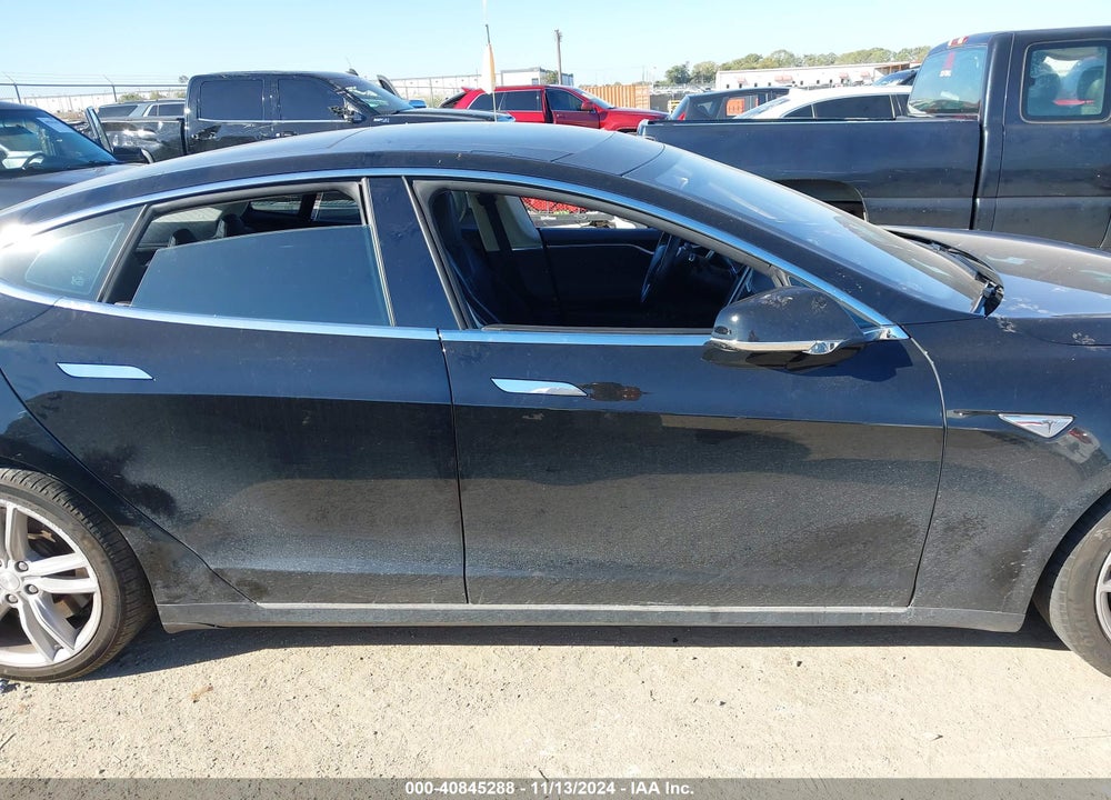 2014 TESLA MODEL S P85 VIN: 5YJSA1H19EFP42284