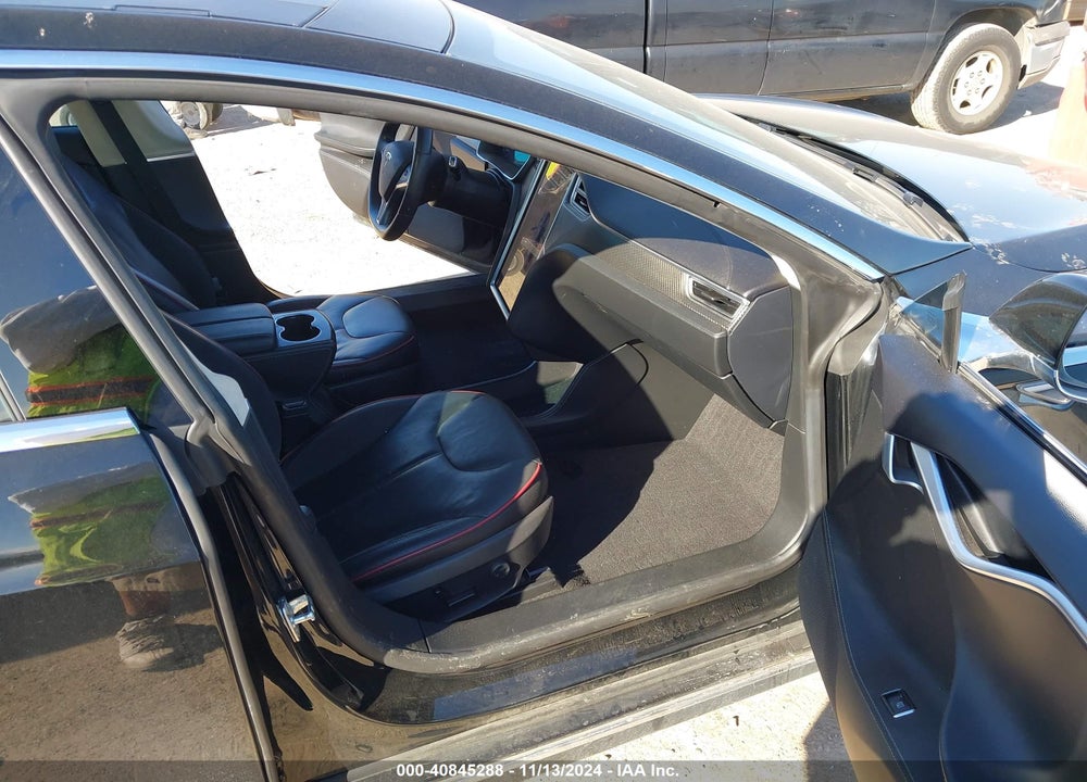 2014 TESLA MODEL S P85 VIN: 5YJSA1H19EFP42284