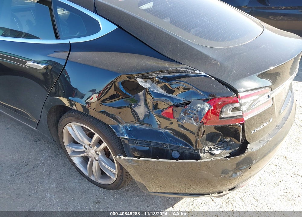 2014 TESLA MODEL S P85 VIN: 5YJSA1H19EFP42284