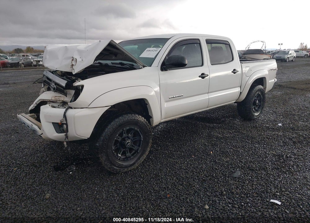 2014 TOYOTA TACOMA VIN: 5TFLU4EN9EX088039