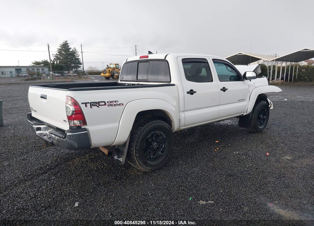 2014 TOYOTA TACOMA VIN: 5TFLU4EN9EX088039