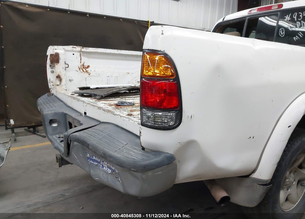 2003 TOYOTA TUNDRA SR5 V8 VIN: 5TBBT44163S399632