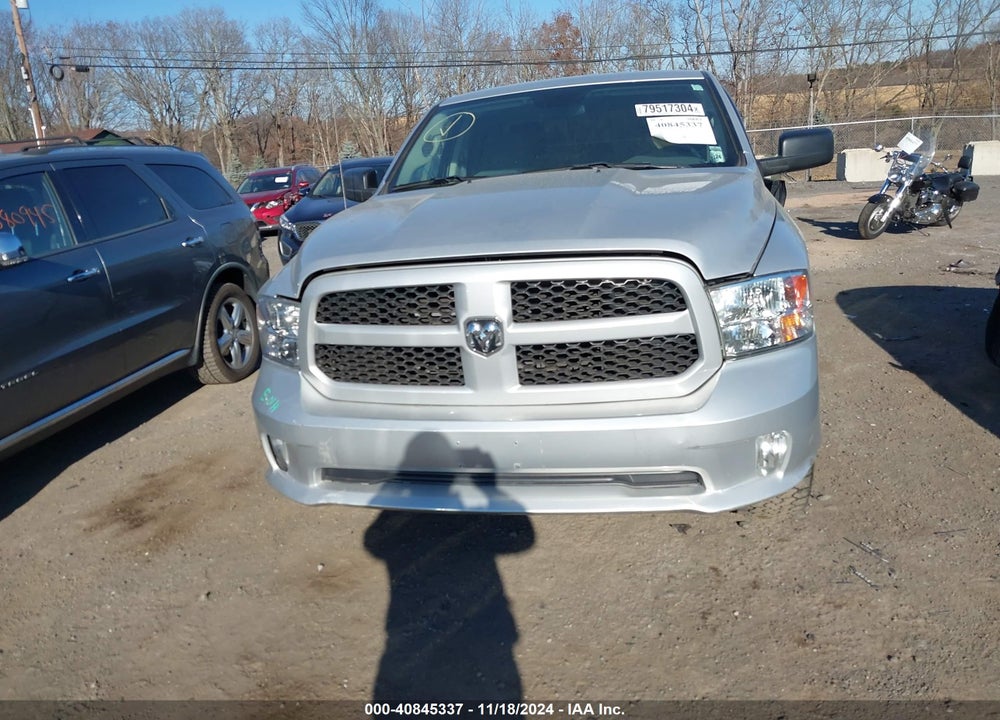2019 RAM 1500 CLASSIC EXPRESS  4X4 6'4" BOX VIN: 1C6RR7FG7KS543029