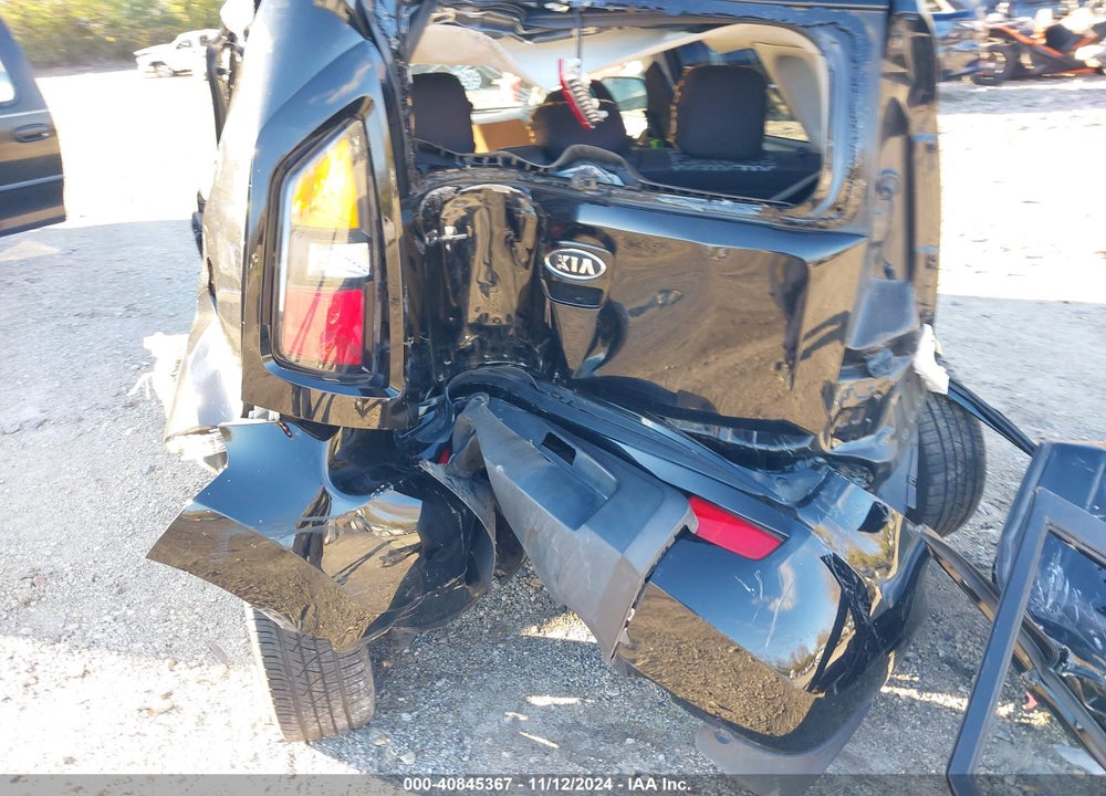 2011 KIA SOUL VIN: KNDJT2A22B7734401