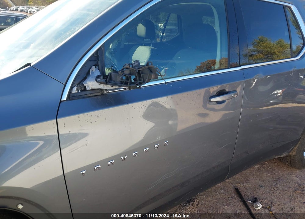 2018 CHEVROLET TRAVERSE VIN: 1GNEVGKW2JJ229171