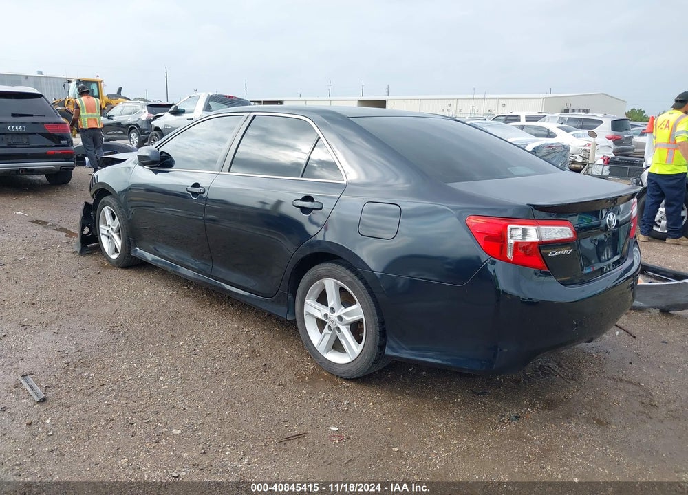 2014 TOYOTA CAMRY SE VIN: 4T1BF1FK6EU741352