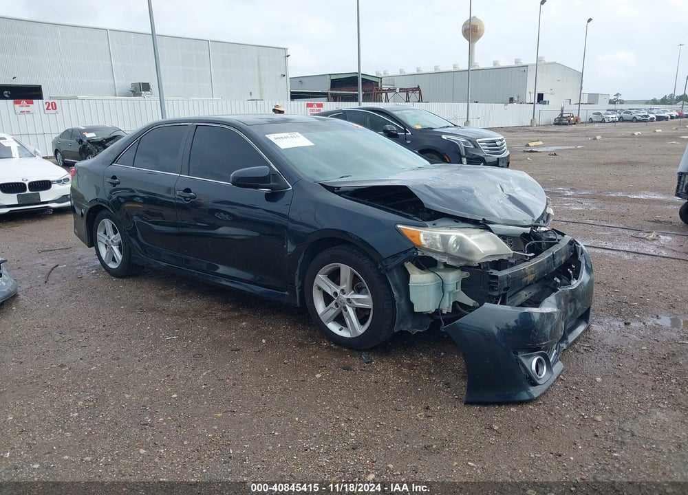 2014 TOYOTA CAMRY SE VIN: 4T1BF1FK6EU741352