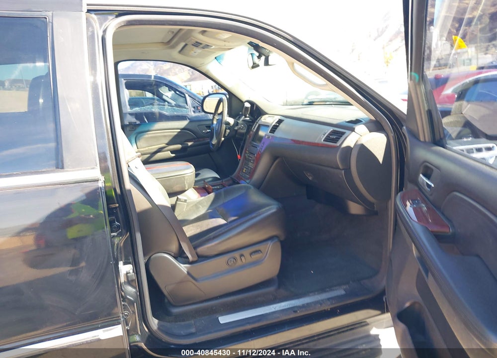 2007 CADILLAC ESCALADE ESV STANDARD VIN: 1GYFK66887R243012