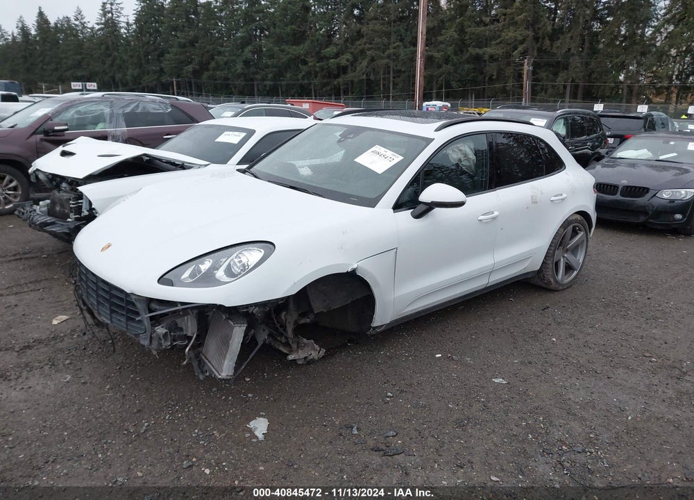 2017 PORSCHE MACAN S VIN: WP1AB2A57HLB20116