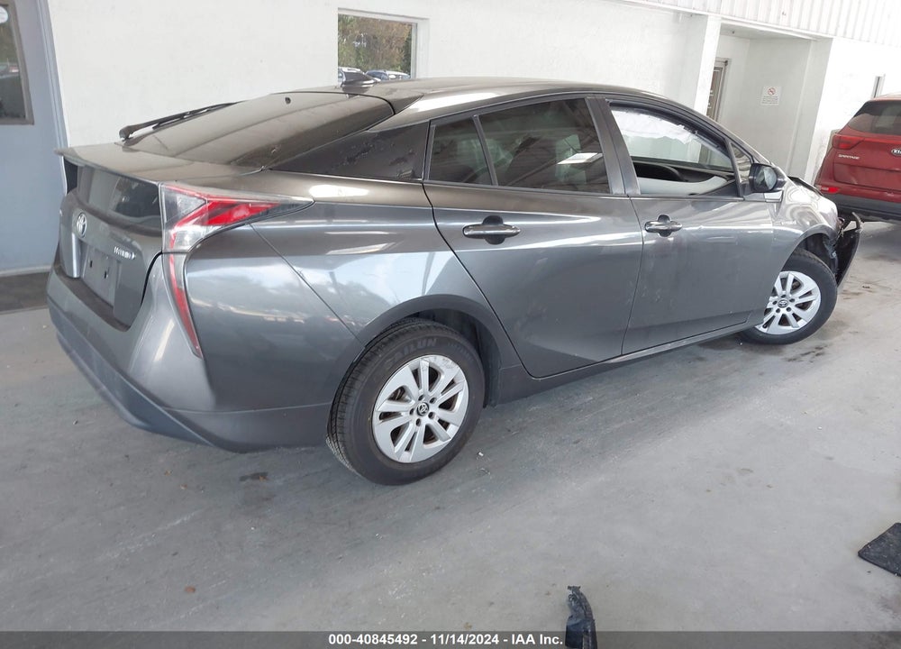 2017 TOYOTA PRIUS TWO VIN: JTDKBRFU7H3033671