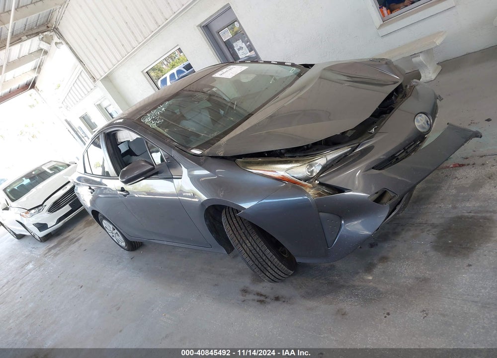 2017 TOYOTA PRIUS TWO VIN: JTDKBRFU7H3033671