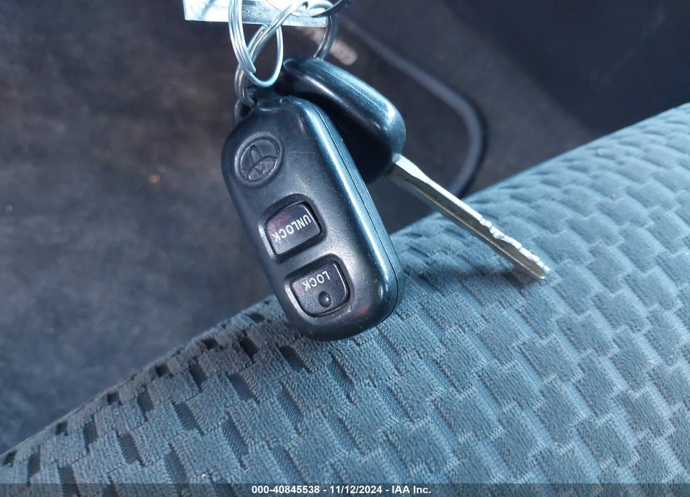 2008 TOYOTA COROLLA S VIN: 2T1BR30E98C916169