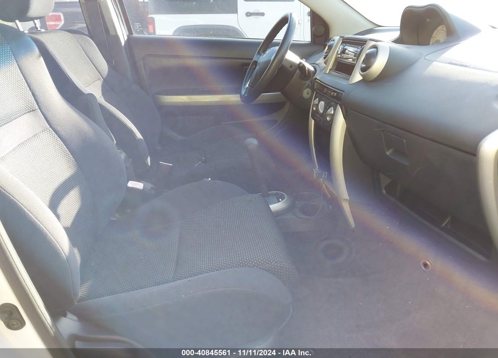 2005 SCION XA VIN: JTKKT624450094953