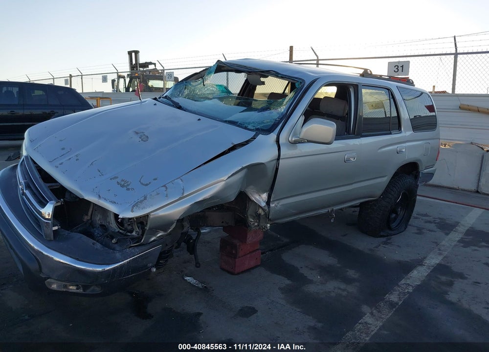 2002 TOYOTA 4RUNNER SR5 V6 VIN: JT3GN86R720244546