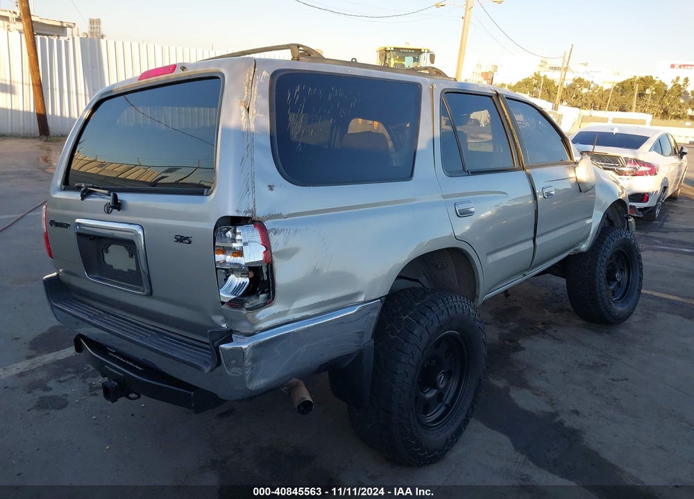 2002 TOYOTA 4RUNNER SR5 V6 VIN: JT3GN86R720244546