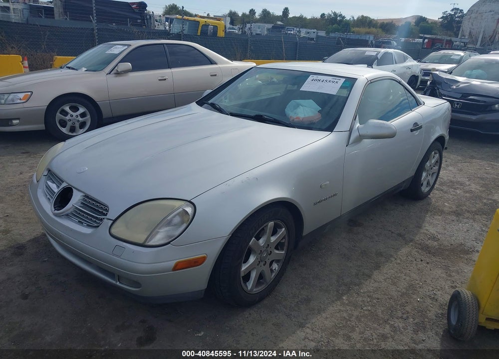 1998 MERCEDES-BENZ SLK 230 VIN: WDBKK47F2WF071550