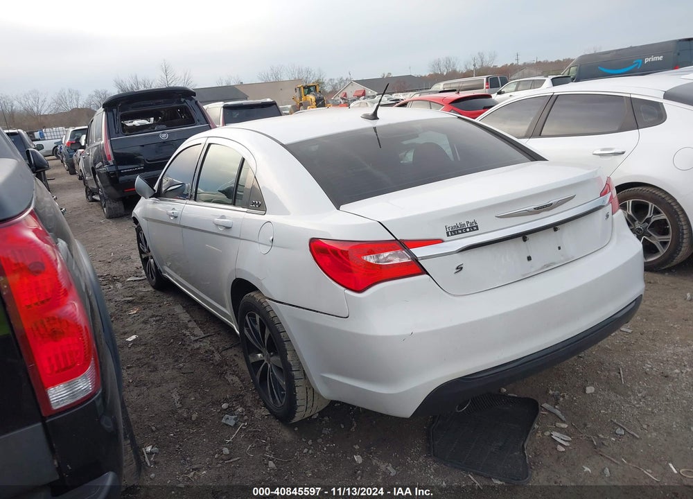 2012 CHRYSLER 200 S VIN: 1C3CCBHG1CN234807