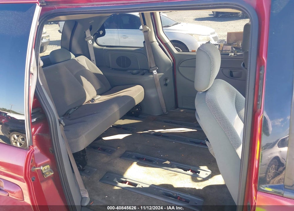 2007 CHRYSLER TOWN & COUNTRY VIN: 1A4GJ45R07B152198