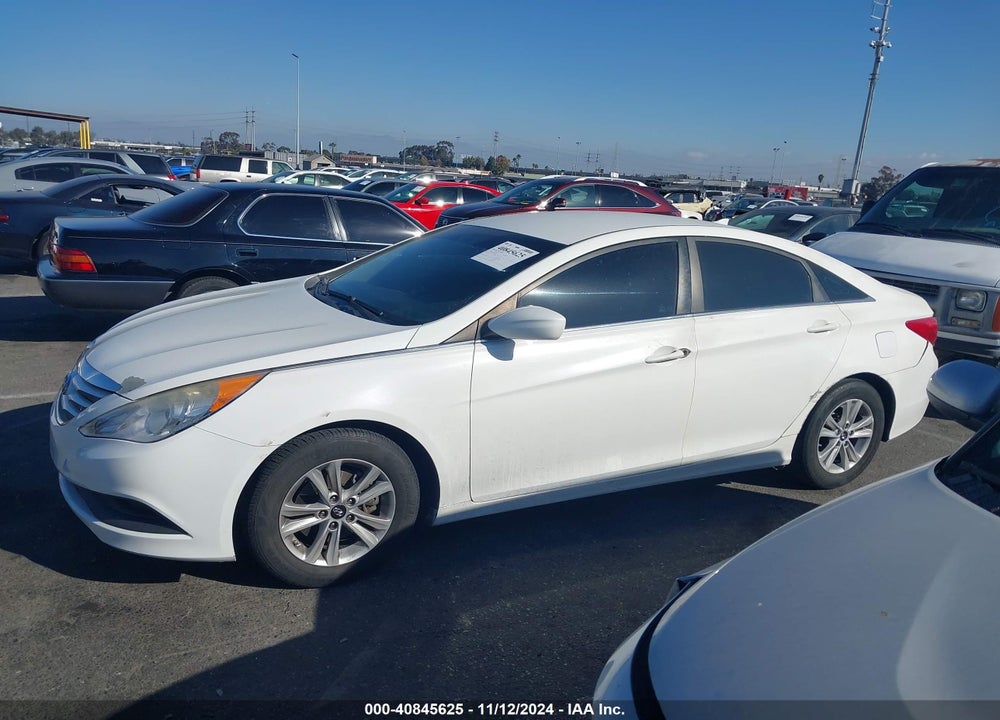 2014 HYUNDAI SONATA GLS VIN: 5NPEB4AC0EH910208
