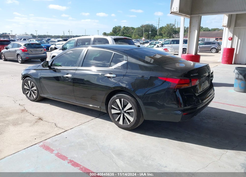 2022 NISSAN ALTIMA SV FWD VIN: 1N4BL4DV6NN306603