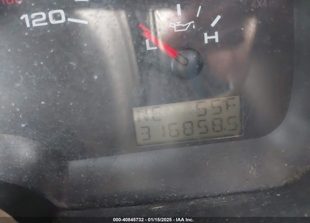 2005 FORD F-150 XLT VIN: 1FTRW12W45FA83840