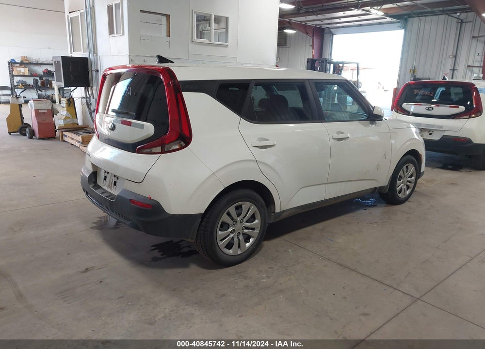 2021 KIA SOUL LX VIN: KNDJ23AU0M7143612