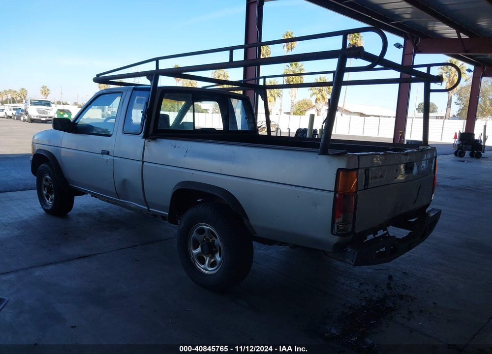 1986 NISSAN D21 KING CAB VIN: JN6HD16Y3GW005725