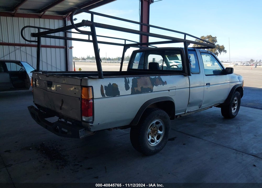 1986 NISSAN D21 KING CAB VIN: JN6HD16Y3GW005725