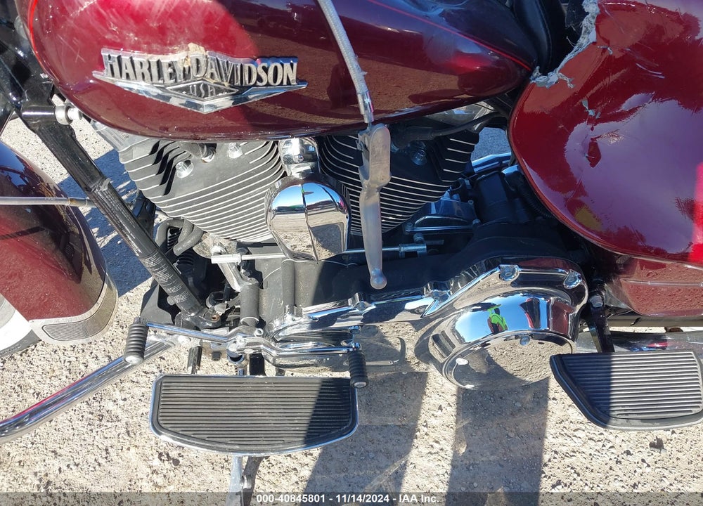 2014 HARLEY-DAVIDSON FLHR ROAD KING VIN: 1HD1FBM12EB602720