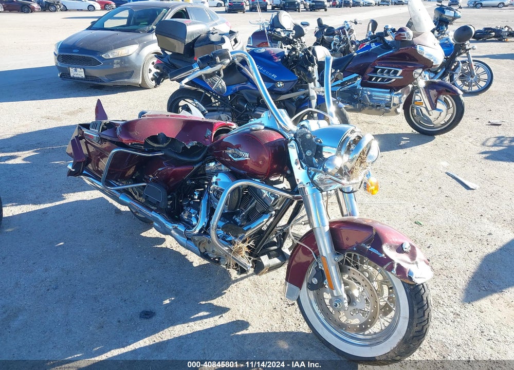 2014 HARLEY-DAVIDSON FLHR ROAD KING VIN: 1HD1FBM12EB602720