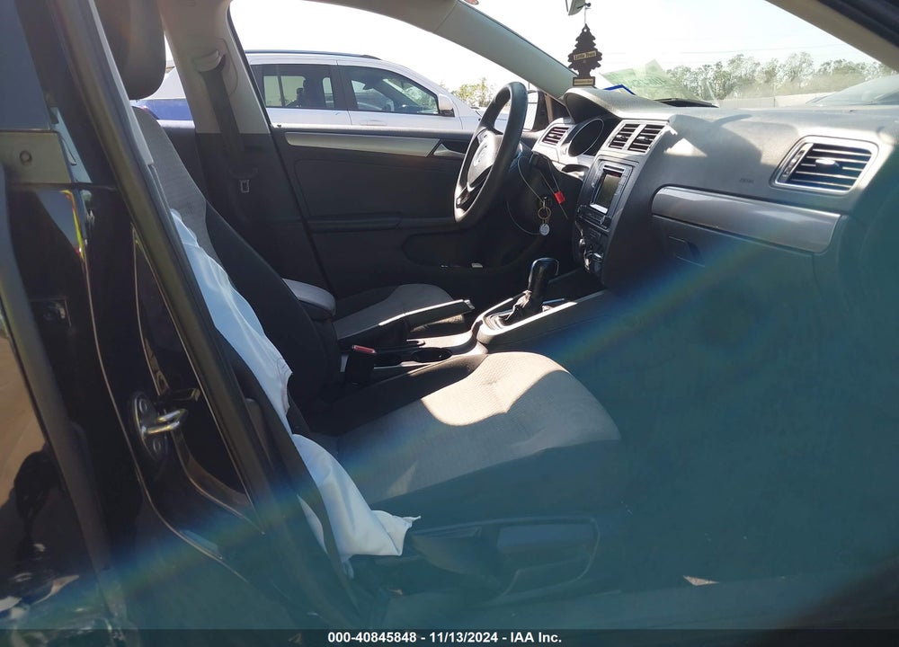 2018 VOLKSWAGEN JETTA 1.4T S VIN: 3VW2B7AJXJM229493