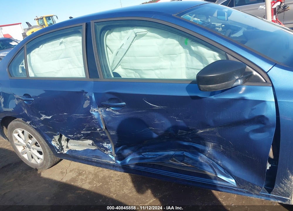 2015 VOLKSWAGEN JETTA 1.8T SE VIN: 3VWD17AJ2FM234593