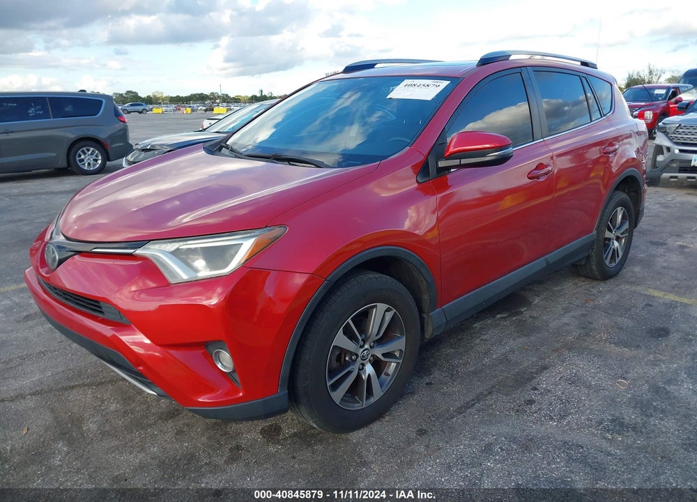 2017 TOYOTA RAV4 XLE VIN: JTMWFREV2HJ134807