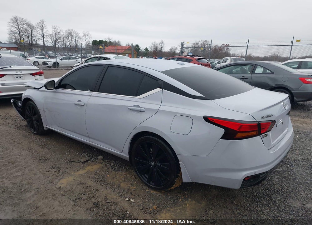 2024 NISSAN ALTIMA SR FWD VIN: 1N4BL4CV7RN351279