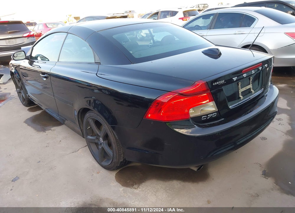 2012 VOLVO C70 VIN: YV1672MCXCJ130818