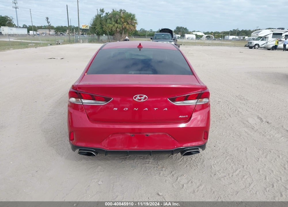 2018 HYUNDAI SONATA SPORT VIN: 5NPE34AF4JH619213