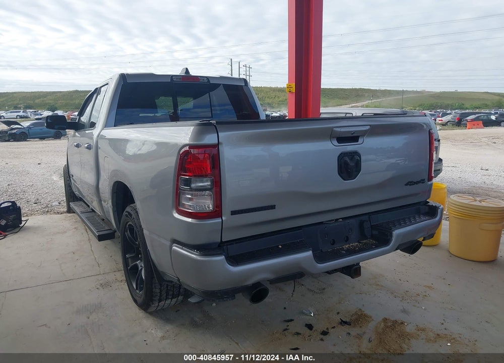 2022 RAM 1500 BIG HORN 4X4 6'4 BOX VIN: 1C6SRFBT8NN162517