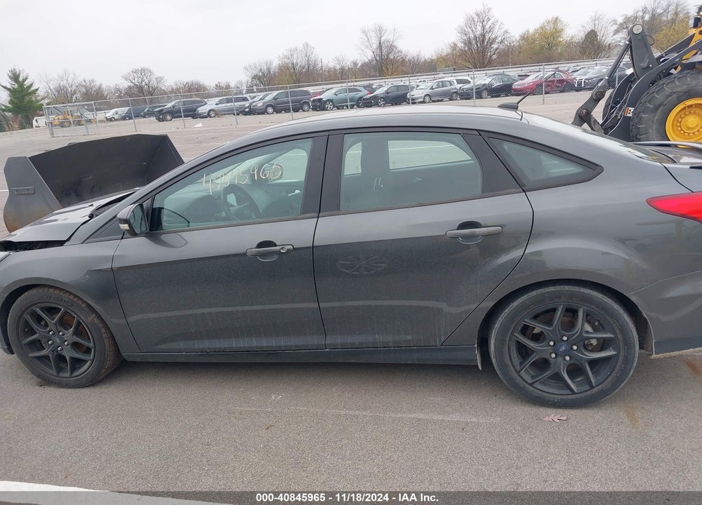 2017 FORD FOCUS SEL VIN: 1FADP3H23HL226392