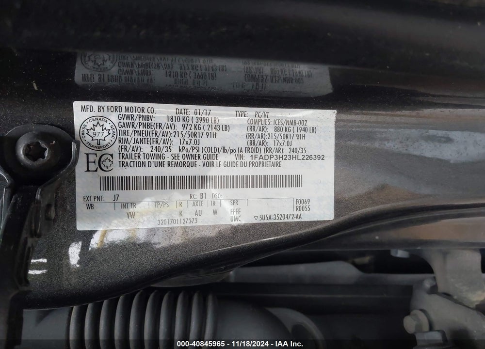 2017 FORD FOCUS SEL VIN: 1FADP3H23HL226392