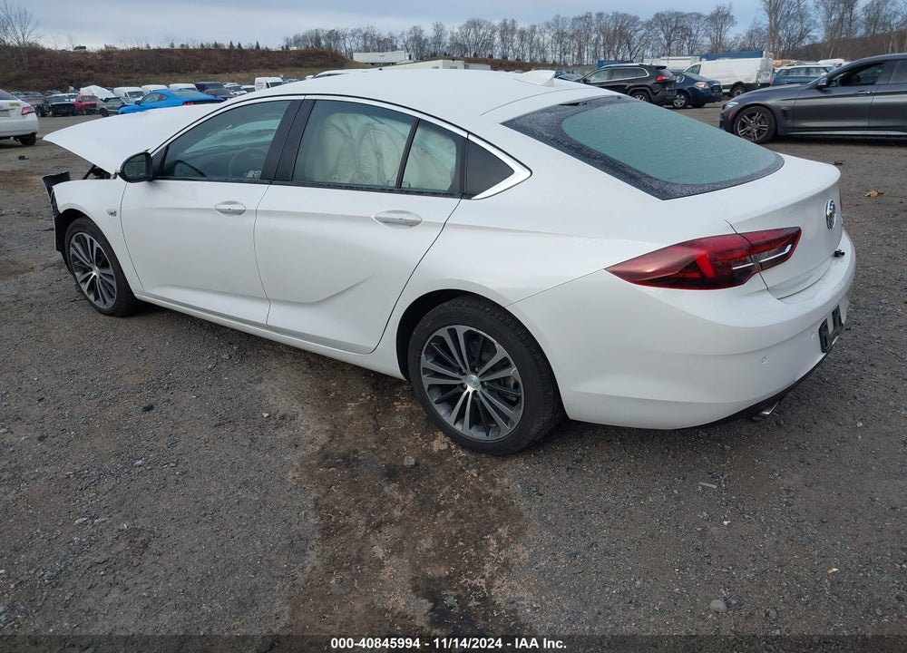 2019 BUICK REGAL SPORTBACK AWD ESSENCE VIN: W04GR6SX9K1033426