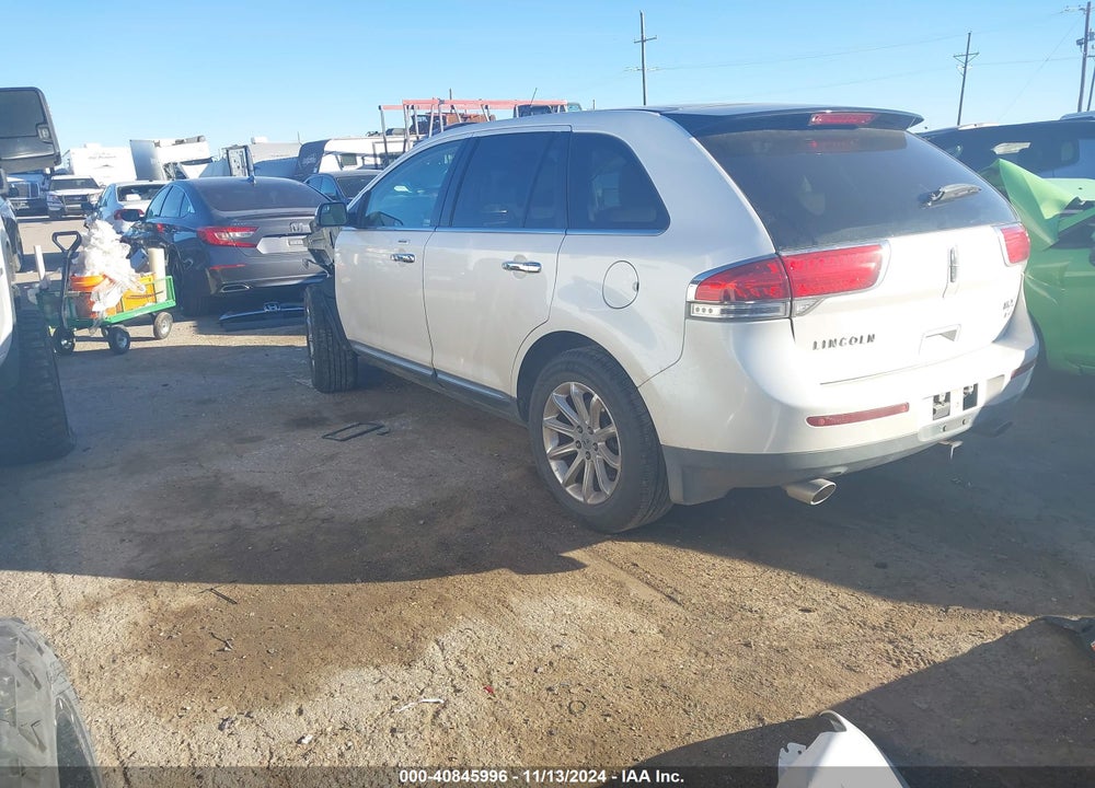 2011 LINCOLN MKX VIN: 2LMDJ8JK4BBJ28983