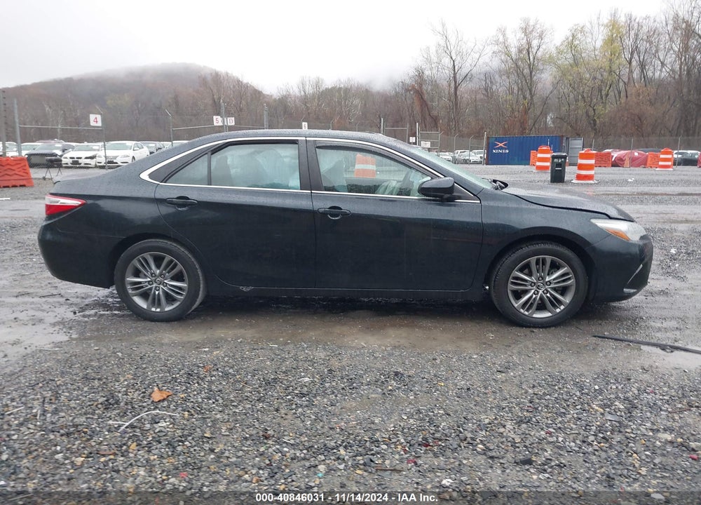 2015 TOYOTA CAMRY SE VIN: 4T1BF1FK4FU028046