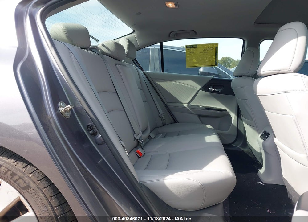 2015 HONDA ACCORD EX-L VIN: 1HGCR2F82FA071037