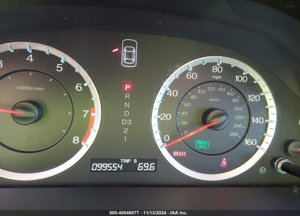 2010 HONDA ACCORD 2.4 LX VIN: 1HGCP2F39AA100181